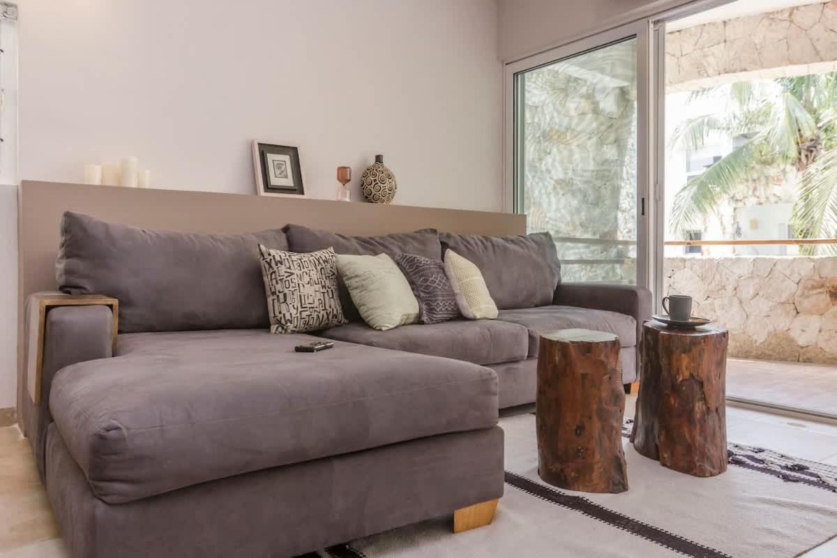 Chic Playa Retreat In Gated Community! *