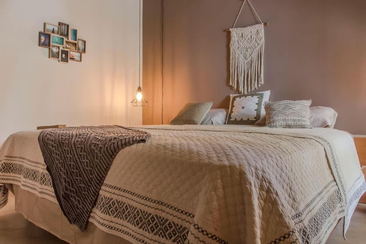 Chic Playa Retreat In Gated Community! *