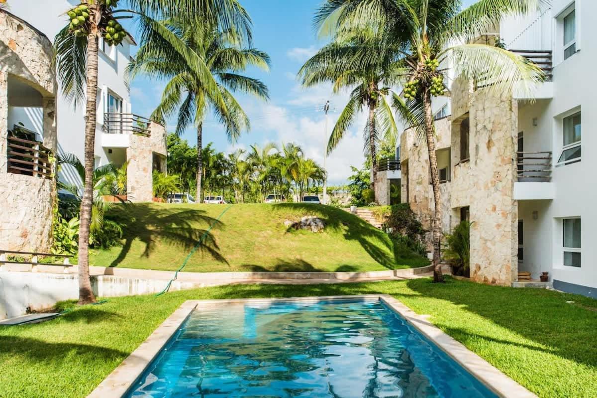 Chic Playa Retreat In Gated Community! * Playa del Carmen
