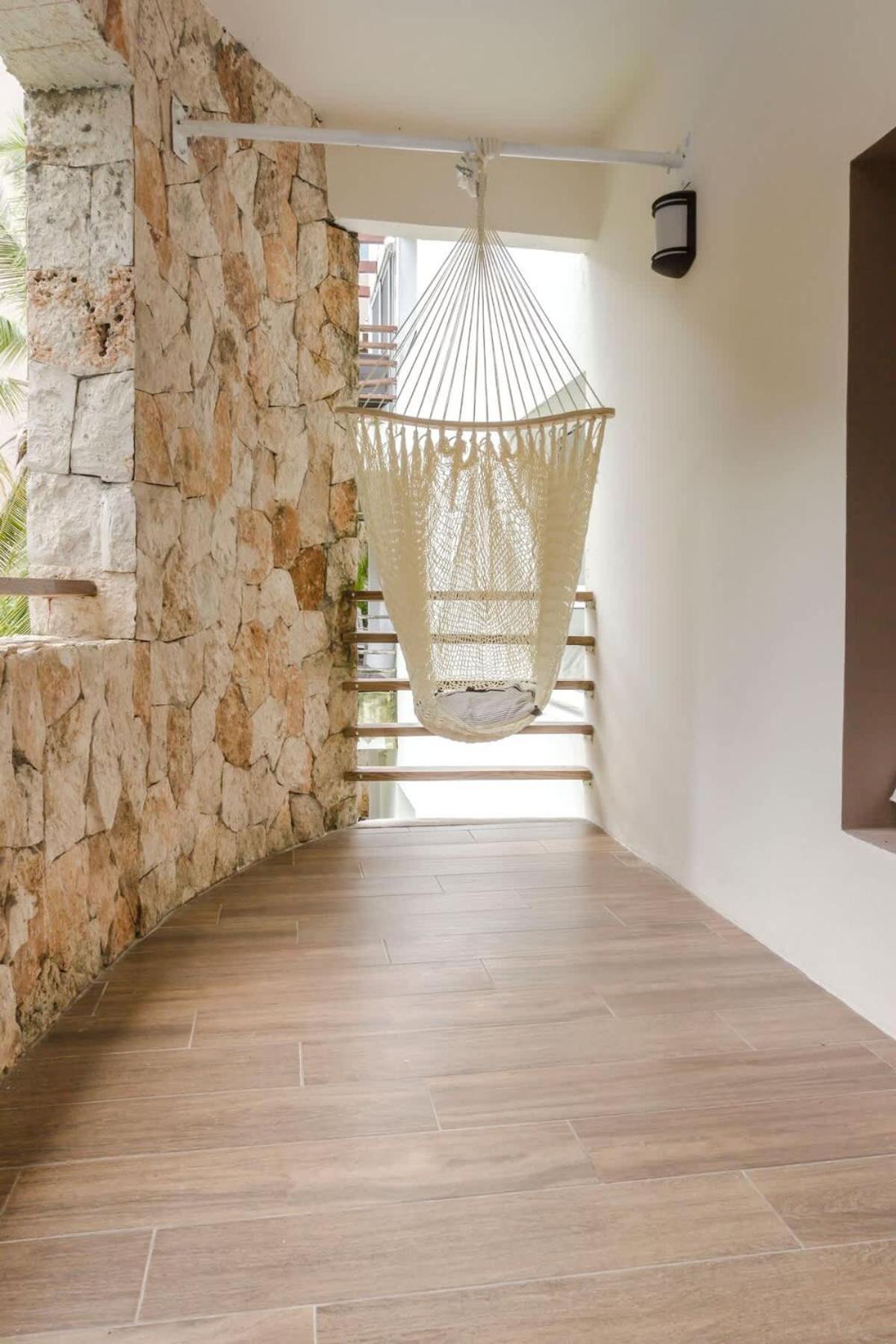 Chic Playa Retreat In Gated Community! *